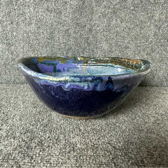 Vintage pottery bowl drip glaze cobalt purple angular centerpiece fruit 10x10x4 - Picture 5 of 10